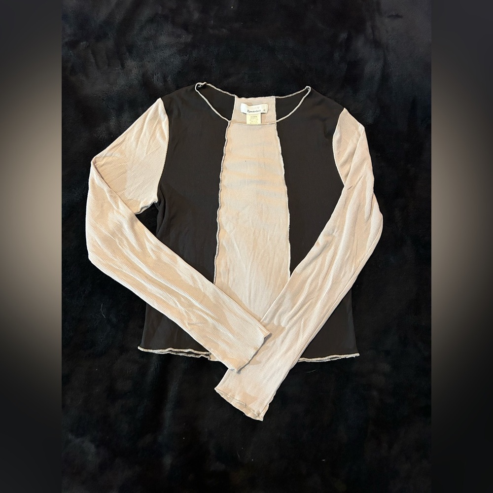 Two-Toned Cropped Long Sleeve